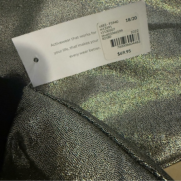 Lane Bryant LIVI Shine Crew Neck Sweatshirt & Mid Rise Jogger, NWT, 18/20 Silver - Picture 5 of 12